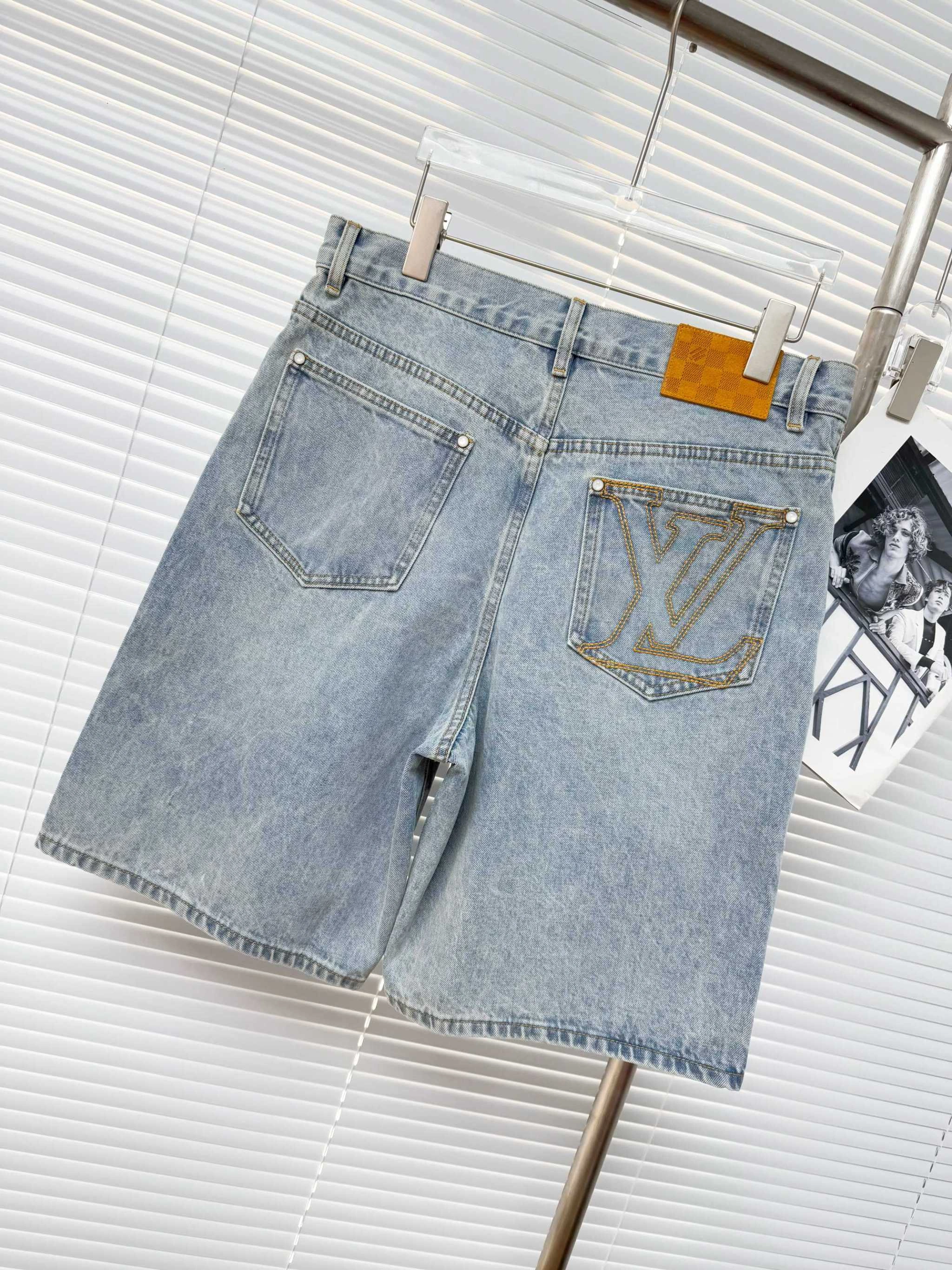&wg.luxury- 8V item:E-F409D0513